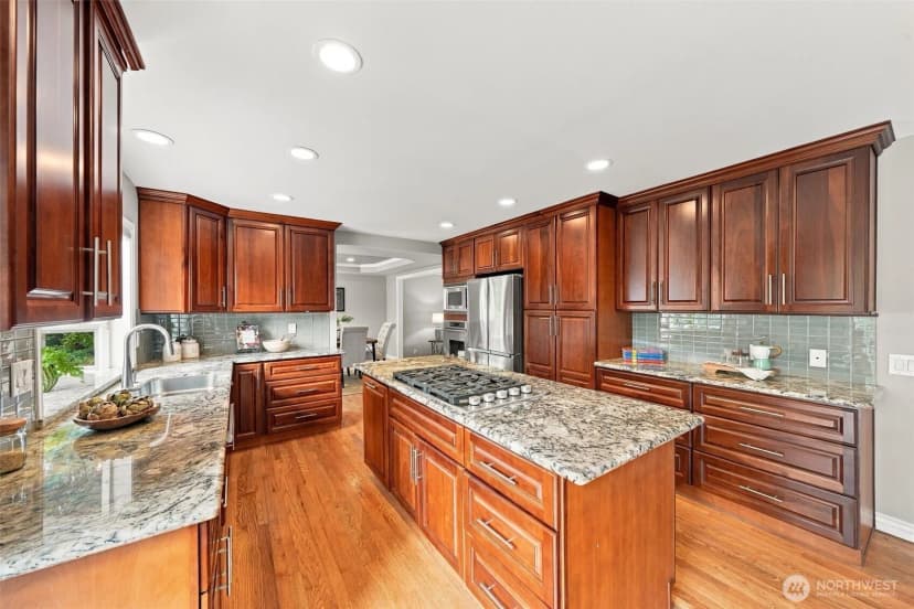 Property photo for 1803 229th Avenue Ne, Sammamish photo 6