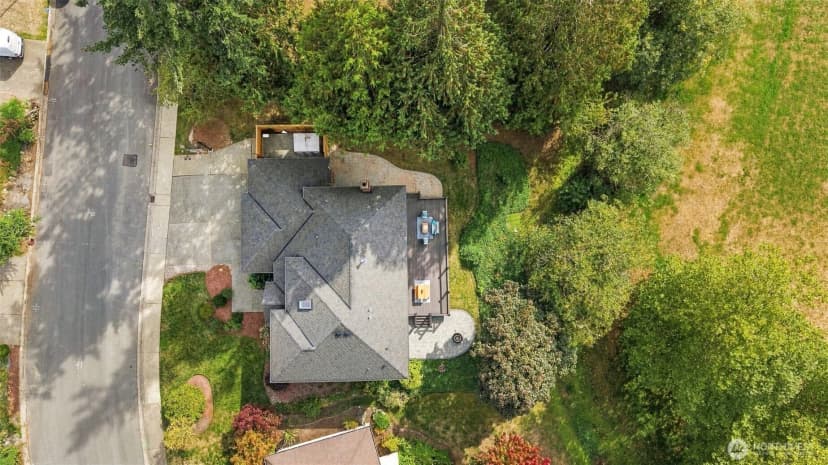 Property photo for 1803 229th Avenue Ne, Sammamish photo 35