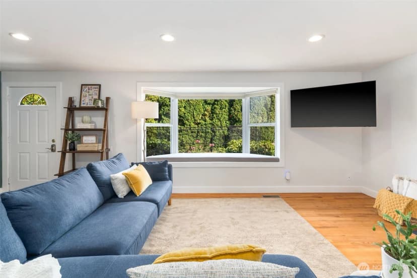 Property photo for 2530 57th Avenue Ne, Tacoma photo 6
