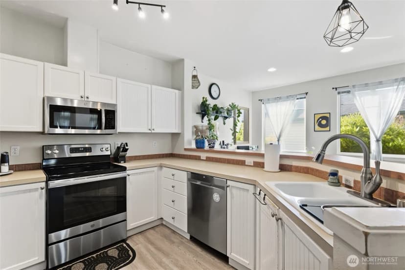 Property photo for 1500 S 18th Street #s101, Renton photo 12