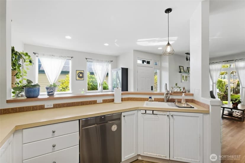 Property photo for 1500 S 18th Street #s101, Renton photo 14