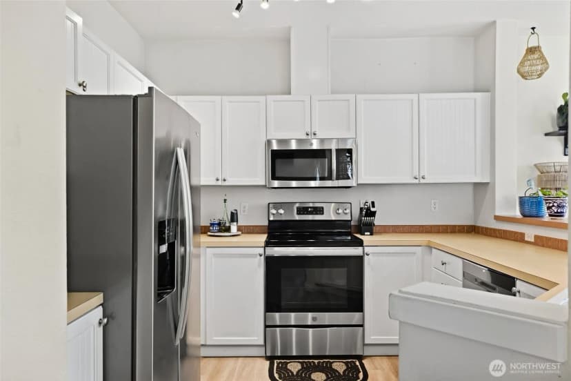 Property photo for 1500 S 18th Street #s101, Renton photo 10