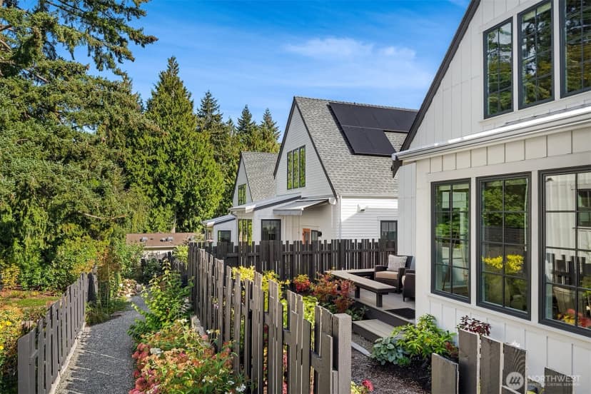 Property photo for 2218 Ne 125th Street, Seattle photo 19