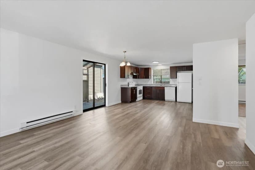 Property photo for 406 E Pioneer Street #d, Granite Falls photo 11