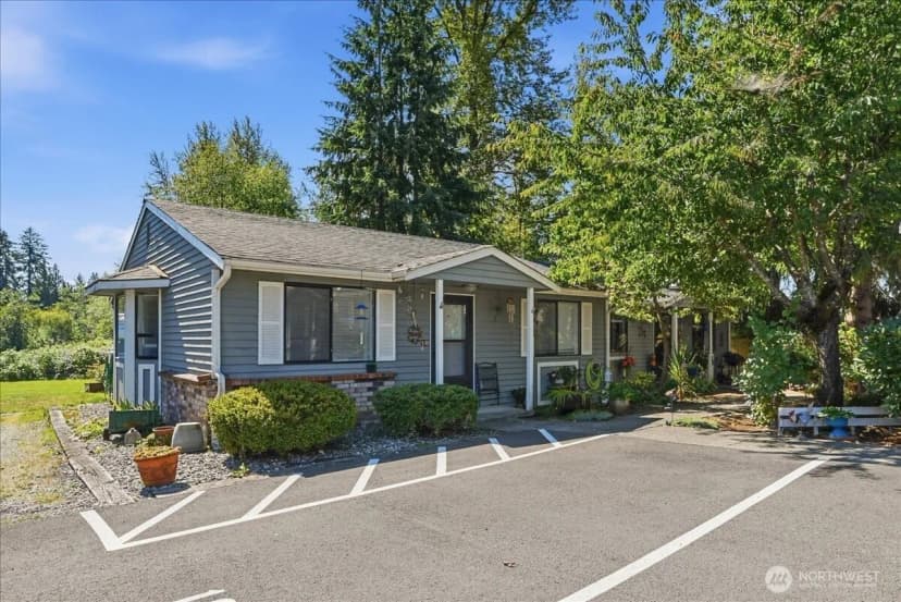 Property photo for 406 E Pioneer Street #d, Granite Falls