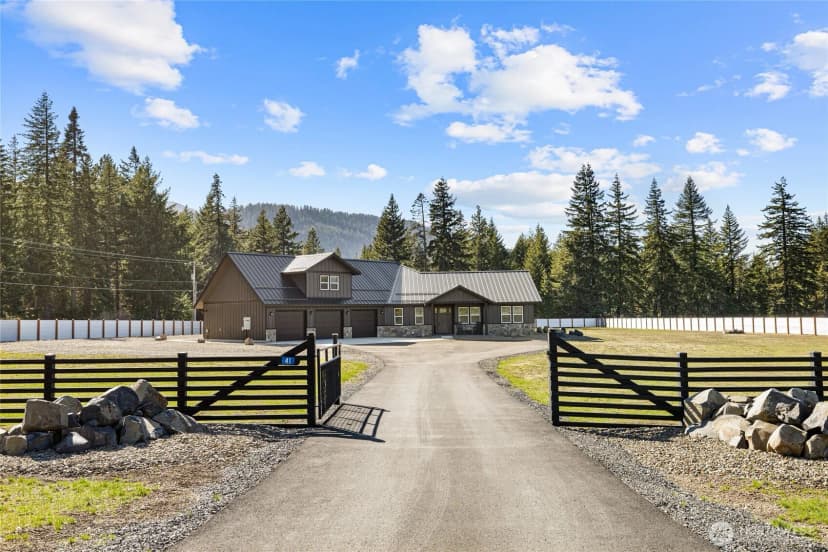 Property photo for 41 Darling Way, Cle Elum