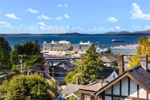 Property photo for 1435 9th Avenue W #1437, Seattle photo 3
