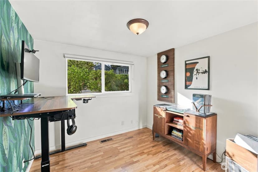Property photo for 22221 92nd Avenue W, Edmonds photo 16