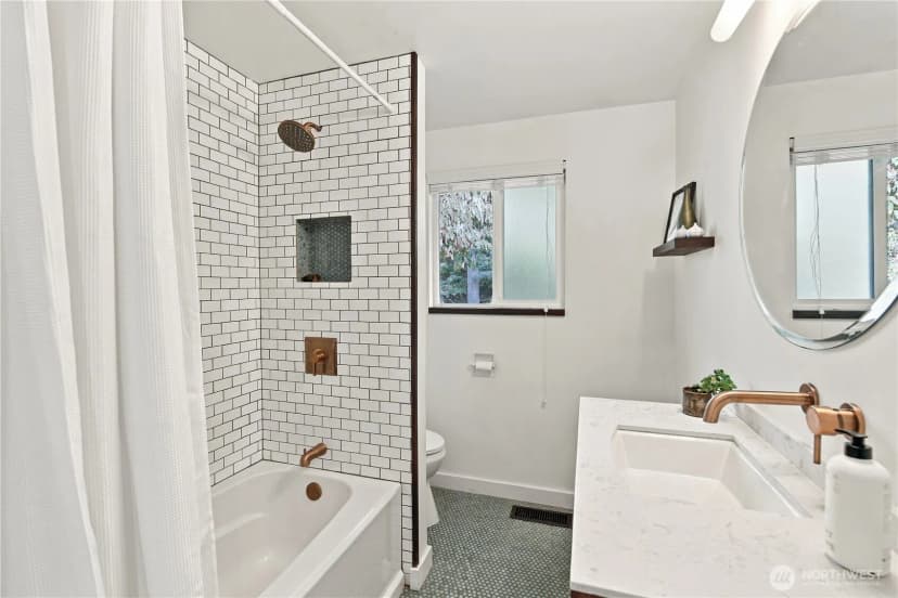 Property photo for 22221 92nd Avenue W, Edmonds photo 14
