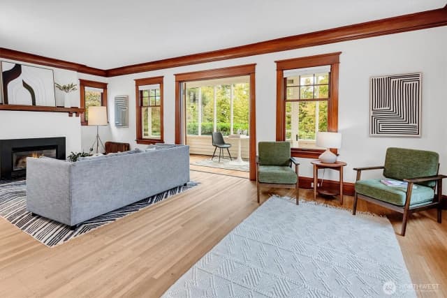 Property photo for 3312 Hunter Boulevard S, Seattle photo 4