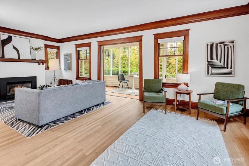 Property photo for 3312 Hunter Boulevard S, Seattle photo 4