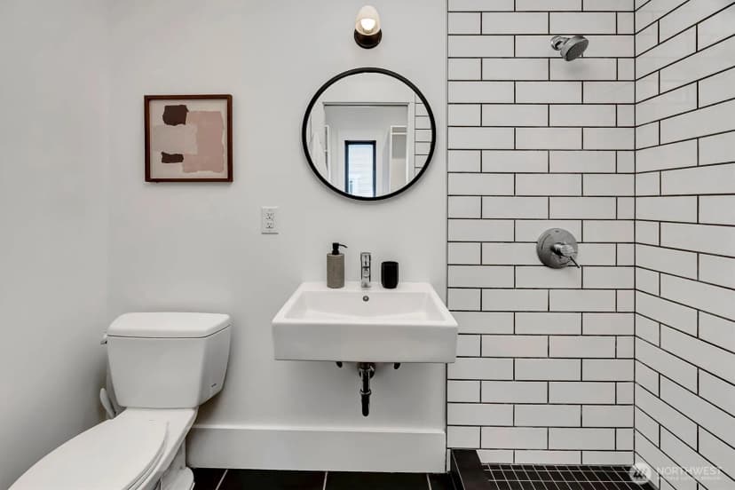 Property photo for 3312 Hunter Boulevard S, Seattle photo 23