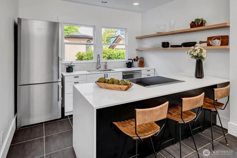 Property photo for 3312 Hunter Boulevard S, Seattle photo 16