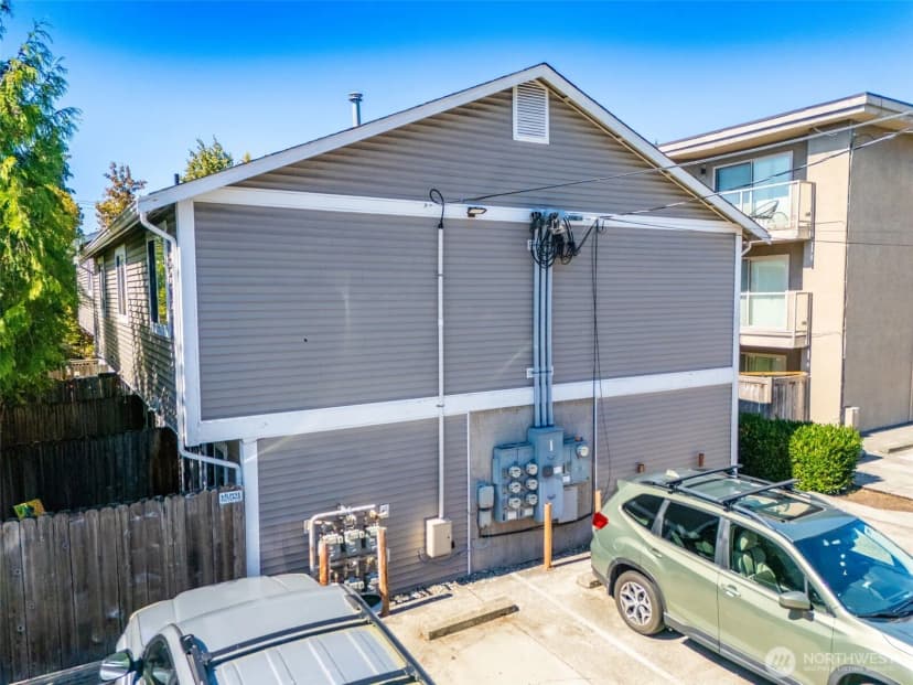 Property photo for 4018 California Avenue Sw, Seattle photo 21