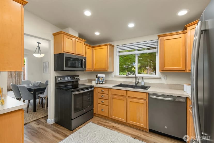 Property photo for 216 Madrona Way Ne, Bainbridge Island photo 8