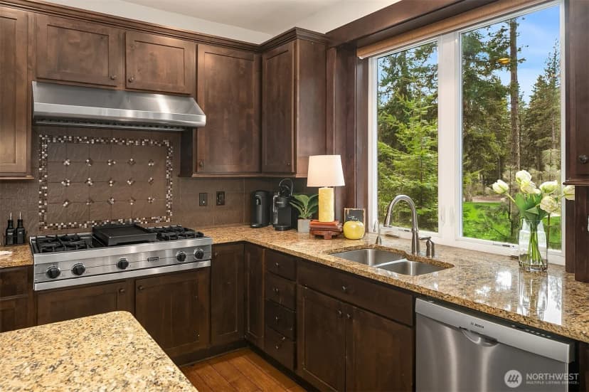 Property photo for 100 Black Nugget Lane, Cle Elum photo 9