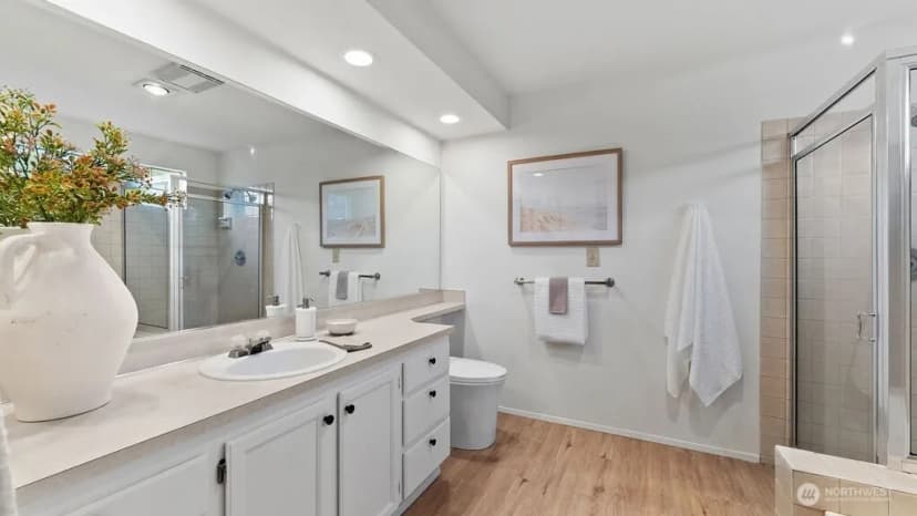 Property photo for 11426 Se 67th Place, Bellevue photo 17