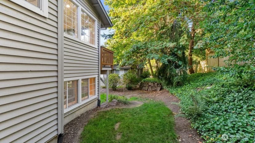Property photo for 11426 Se 67th Place, Bellevue photo 29