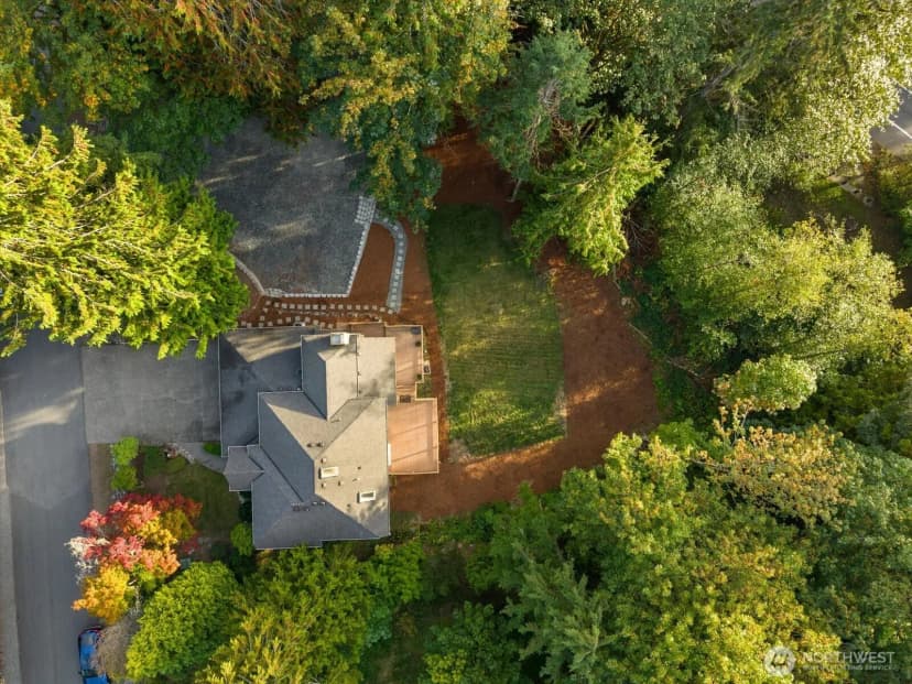Property photo for 17319 213th Avenue Ne, Woodinville photo 40
