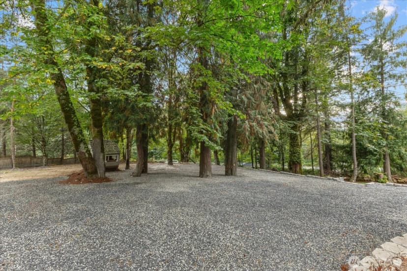Property photo for 17319 213th Avenue Ne, Woodinville photo 34