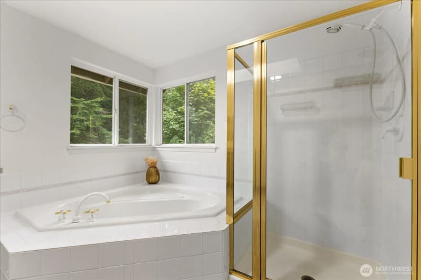 Property photo for 17319 213th Avenue Ne, Woodinville photo 26