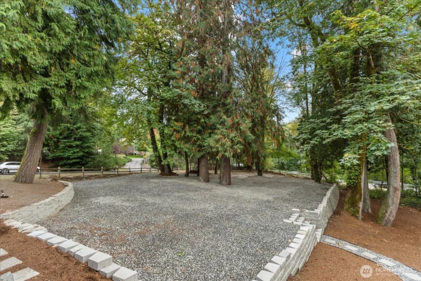Property photo for 17319 213th Avenue Ne, Woodinville photo 35