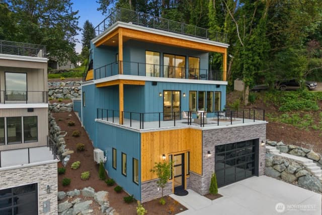 Property photo for 10719 Lake View Drive, Lake Stevens photo 4
