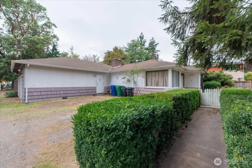 Property photo for 13111 Ashworth Avenue N, Seattle photo 29
