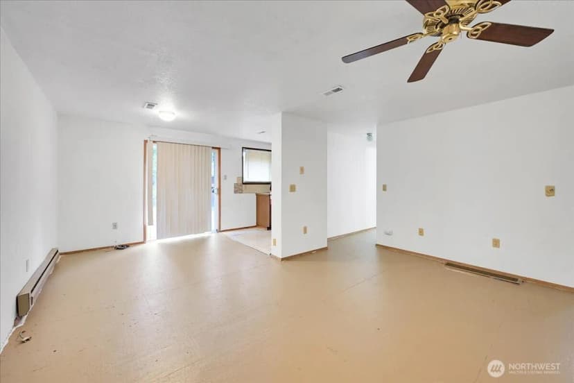 Property photo for 13111 Ashworth Avenue N, Seattle photo 14