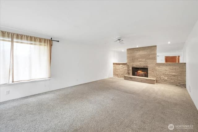Property photo for 13111 Ashworth Avenue N, Seattle photo 3
