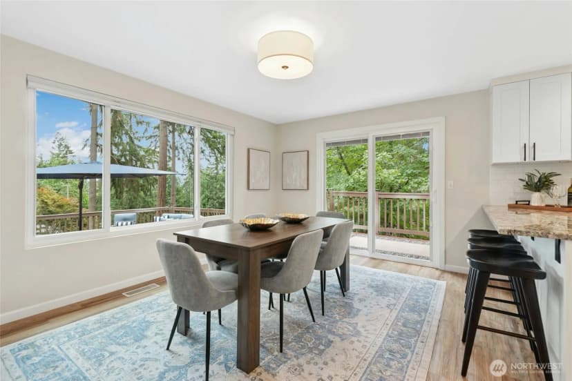 Property photo for 1115 Wildwood Boulevard Sw, Issaquah photo 5
