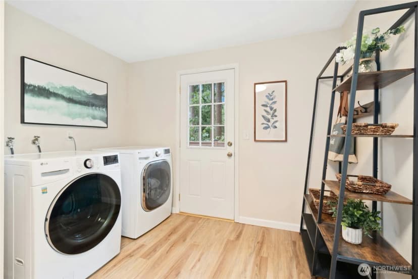 Property photo for 1115 Wildwood Boulevard Sw, Issaquah photo 12