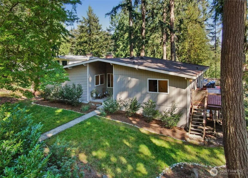 Property photo for 1115 Wildwood Boulevard Sw, Issaquah