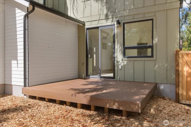 Property photo for 11349 23rd Avenue Ne #b, Seattle photo 5