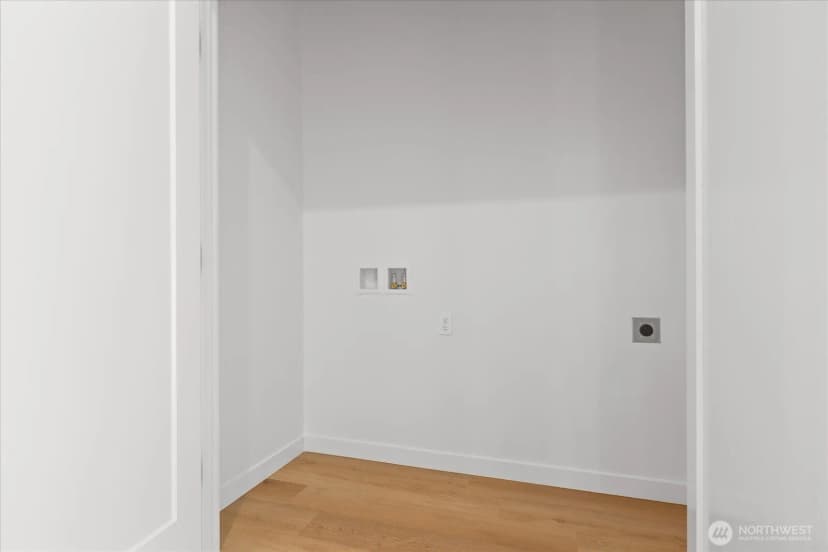 Property photo for 11349 23rd Avenue Ne #b, Seattle photo 15