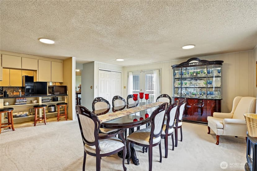 Property photo for 10810 59th Avenue Sw, Lakewood photo 10