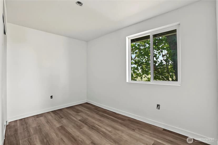 Property photo for 10810 59th Avenue Sw, Lakewood photo 31
