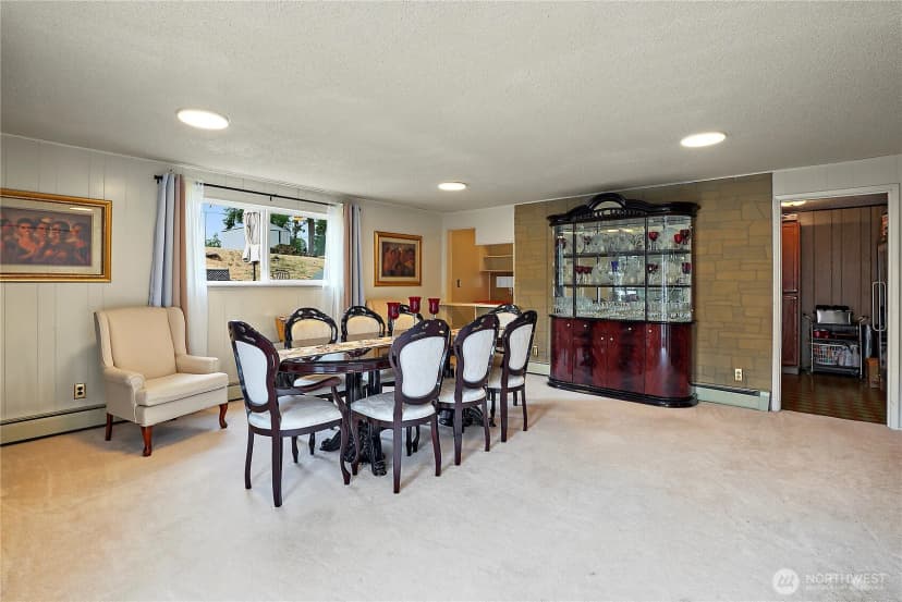 Property photo for 10810 59th Avenue Sw, Lakewood photo 9