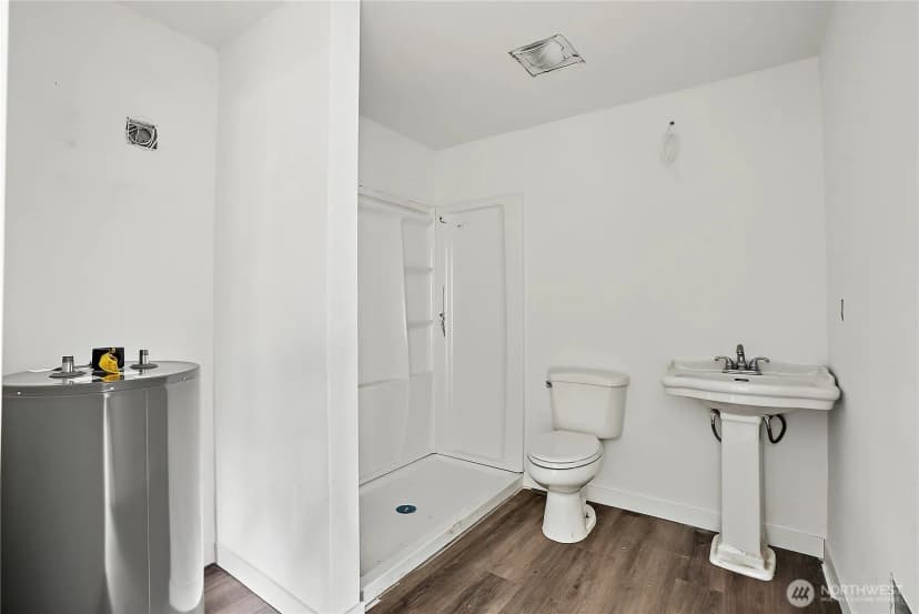 Property photo for 10810 59th Avenue Sw, Lakewood photo 32