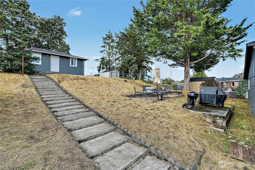 Property photo for 10810 59th Avenue Sw, Lakewood photo 27