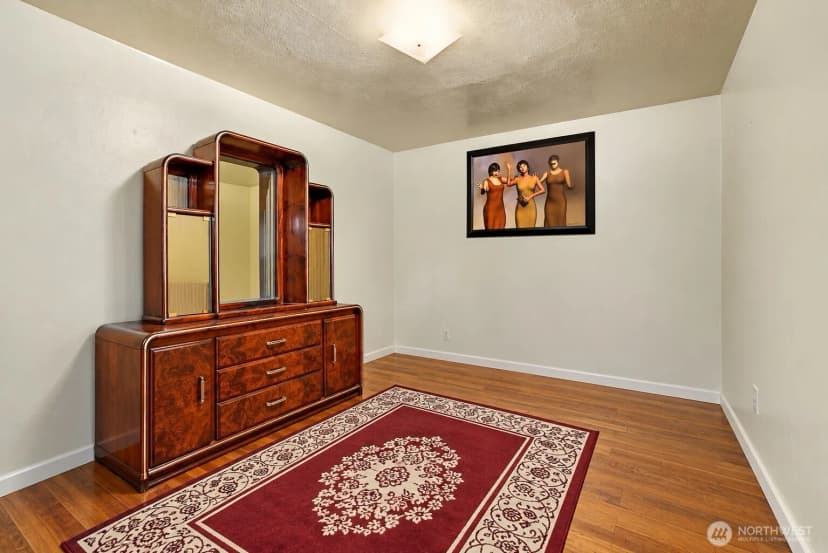 Property photo for 10810 59th Avenue Sw, Lakewood photo 23