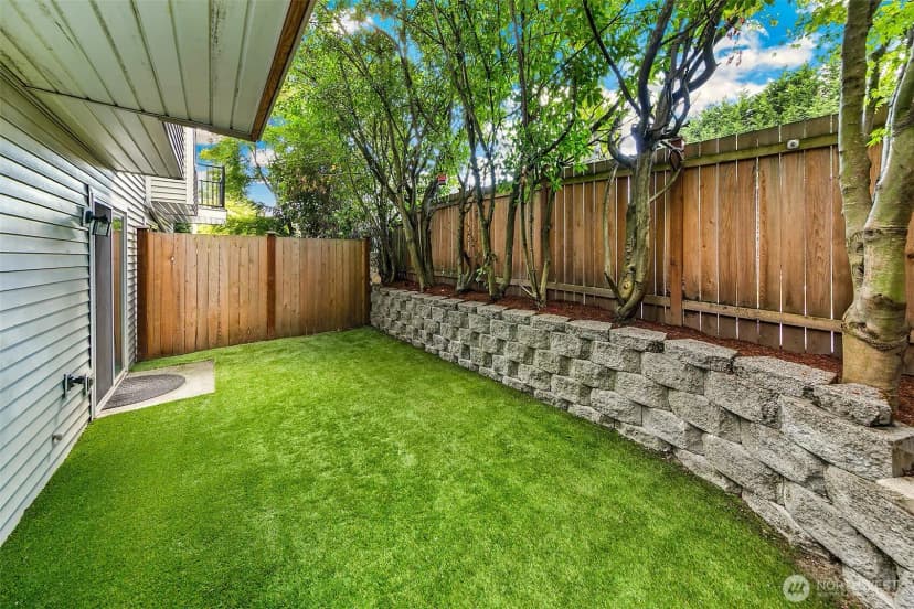 Property photo for 1313 N 95th Street, Seattle photo 17