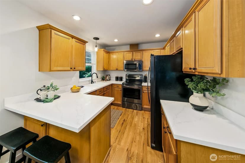 Property photo for 1313 N 95th Street, Seattle photo 7