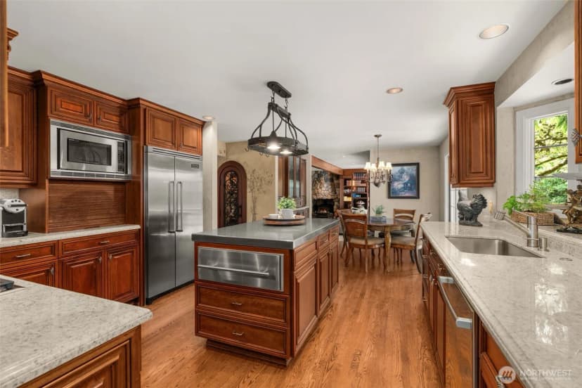 Property photo for 12403 172nd Avenue Ne, Redmond photo 5