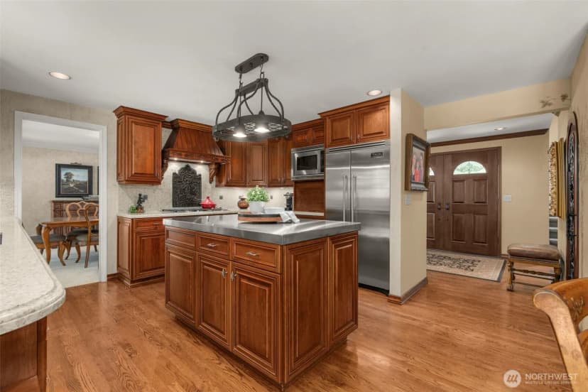 Property photo for 12403 172nd Avenue Ne, Redmond photo 6