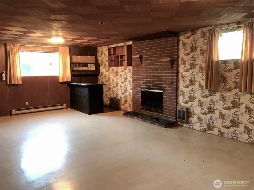 Property photo for 16333 Densmore Avenue N, Shoreline photo 16