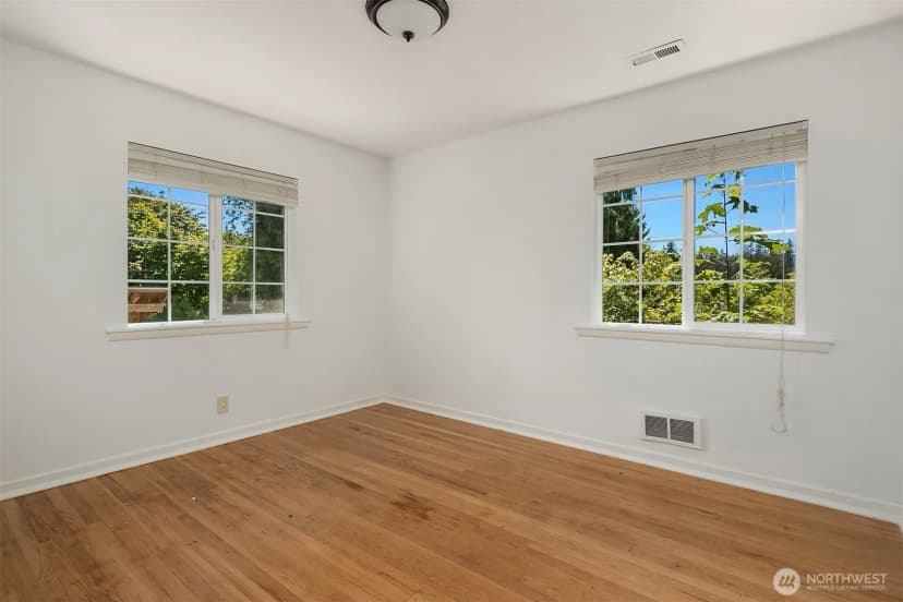 Property photo for 16414 48th Avenue W, Edmonds photo 17