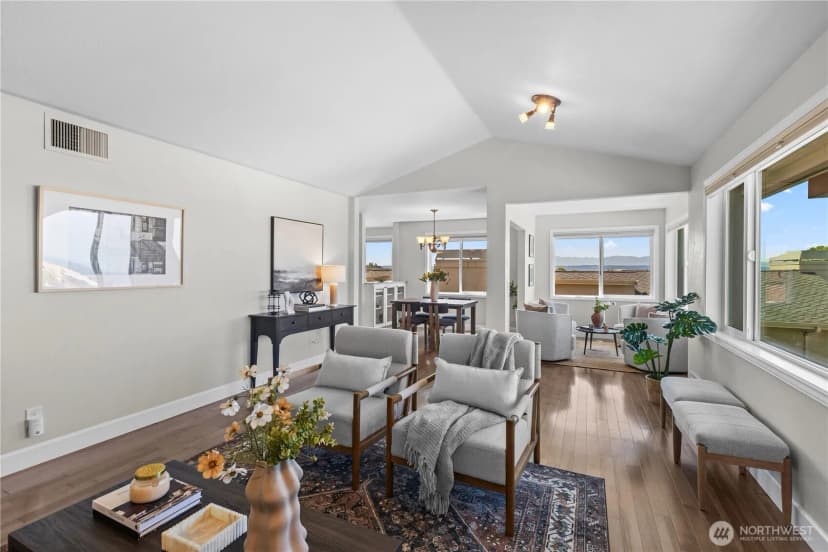 Property photo for 633 Main Street #202, Edmonds photo 8
