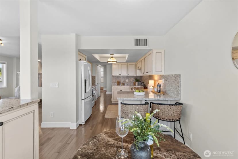 Property photo for 633 Main Street #202, Edmonds photo 15