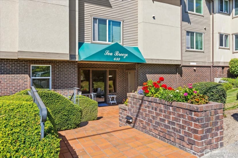 Property photo for 633 Main Street #202, Edmonds photo 35